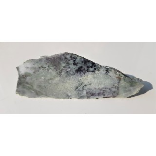 Spinele w marmurze z Łażan k. Żarowa