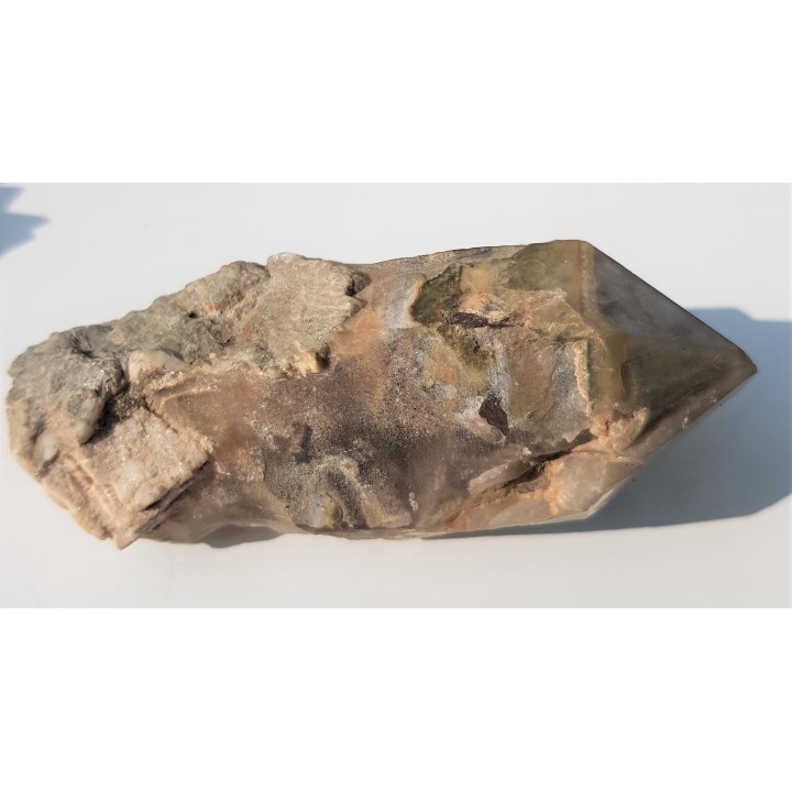 Wyjątkowy kwarc z zielonym zakończeniem