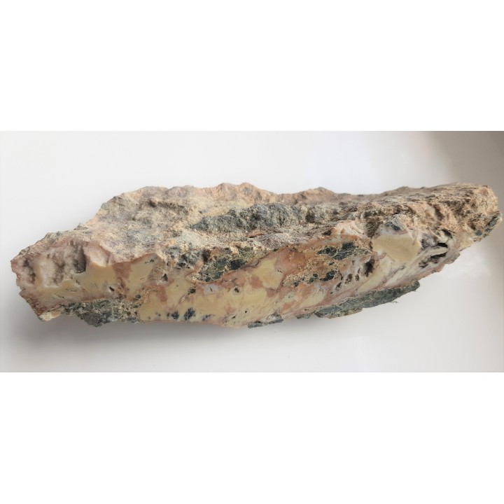 Opal w serpentynicie z Jordanowa Śląskiego