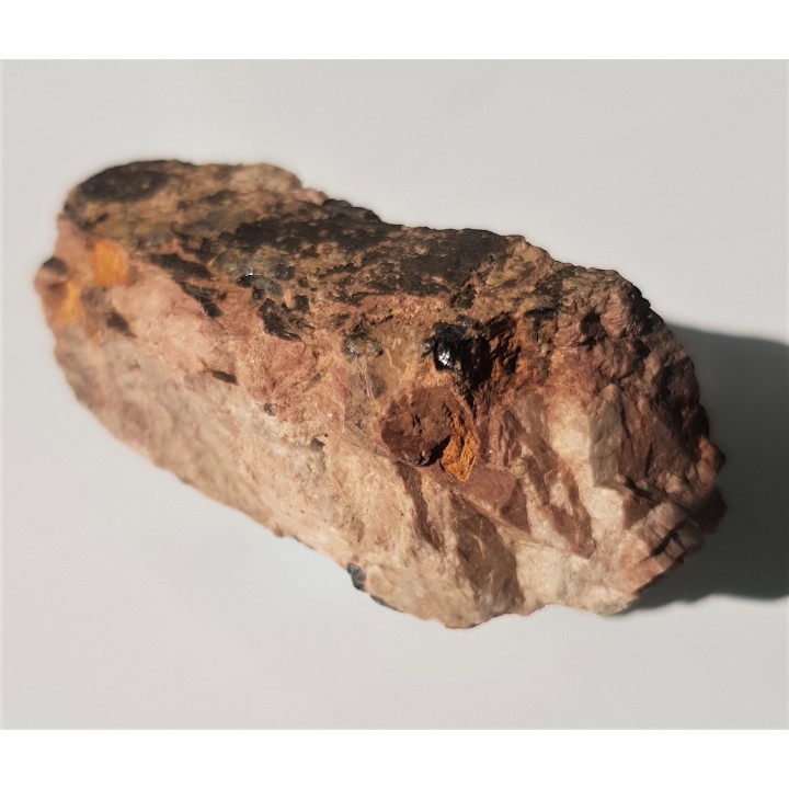 Fergusonit,monacyt oraz gadolinit ze Szklarskiej Poręby