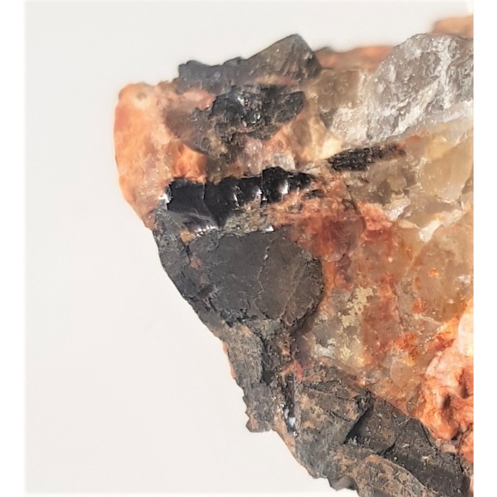 Fergusonit, ilmenit, monacyt oraz gadolinit ze Szklarskiej Poręby