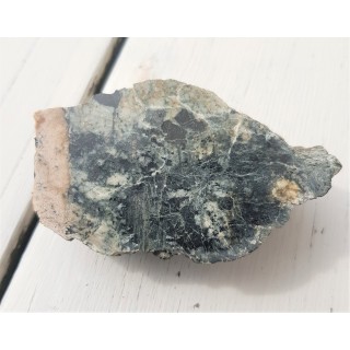 Skała z kontaktu gabra Ślęży z granitem