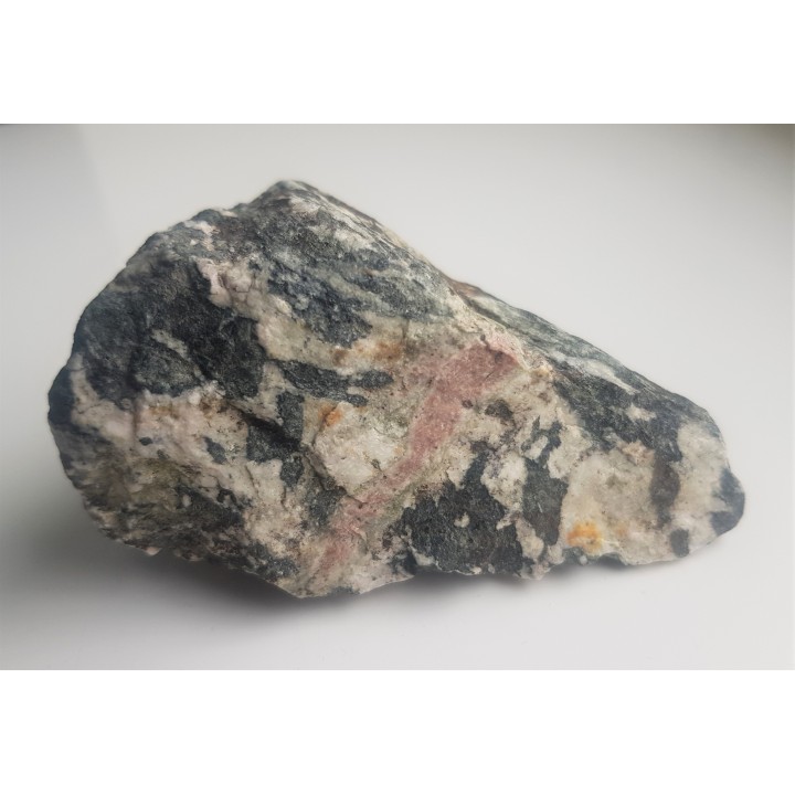 Zsaussurytyzowane gabro z Braszowic k. Ząbkowic Śl.