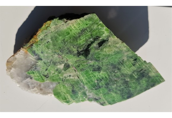Diopsyd chromowy z Outokumpu w Finlandii
