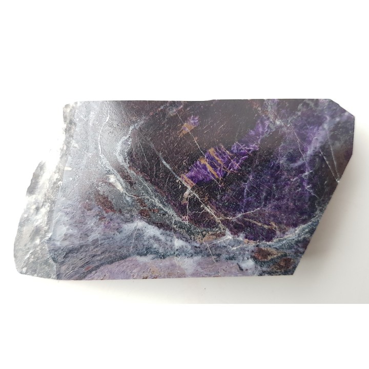 Unikatowy surowiec ozdobny - violan z doliny Aosty (Włochy)