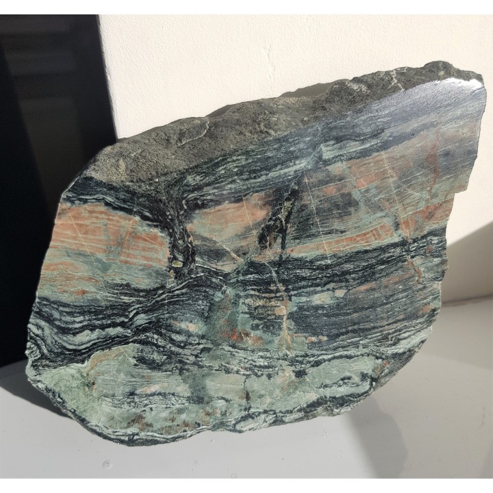 Wyjątkowa skała wapniowo-krzemianowa z Kowar