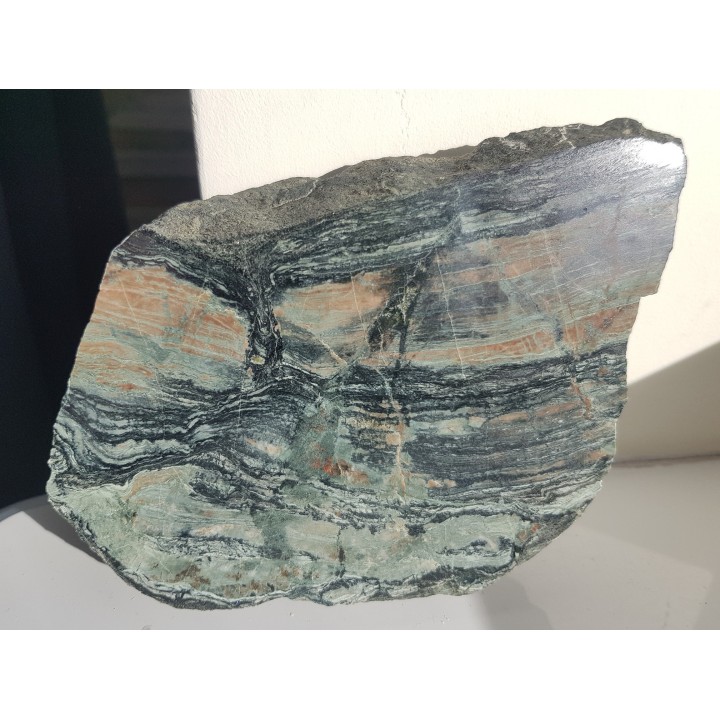 Wyjątkowa skała wapniowo-krzemianowa z Kowar