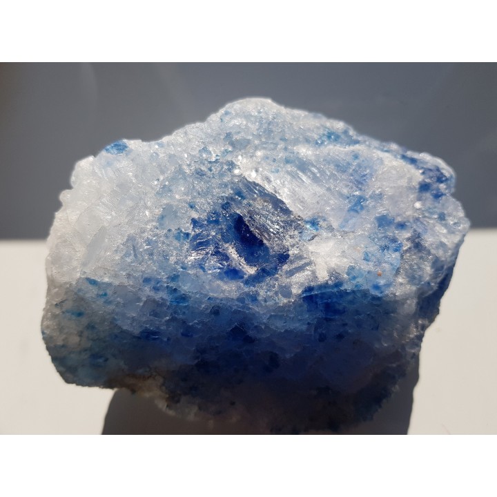 Spektakularny, duży, błękitny halit z Kłodawy