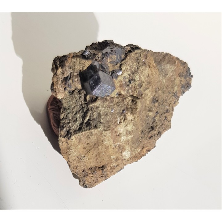 Idealnie, ostro wykształcone kryształy magnetytu z Miedzianki