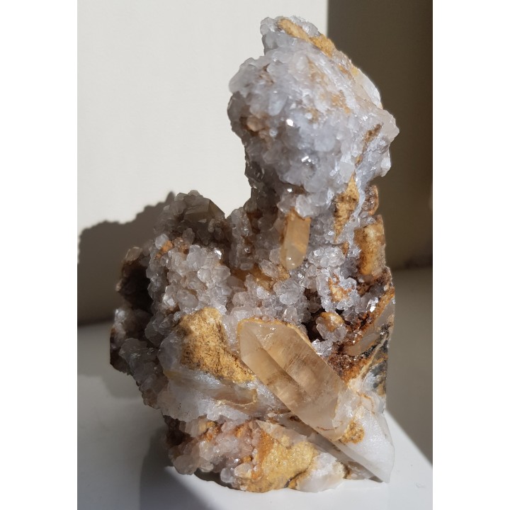 Piękna druza kwarcowo-kalcytowa w dolomicie ze Sławniowic