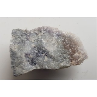 Spinele w marmurze z Łażan k. Żarowa