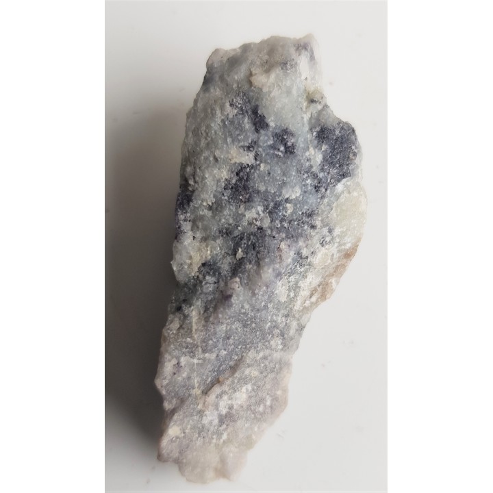 Spinele w marmurze z Łażan k. Żarowa