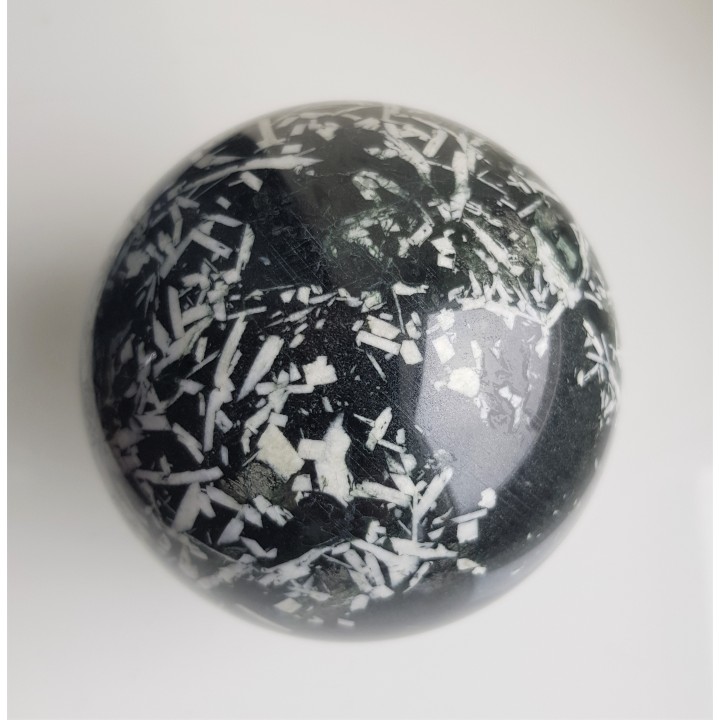 Kula z ozdobnego gabra z Nowej Rudy