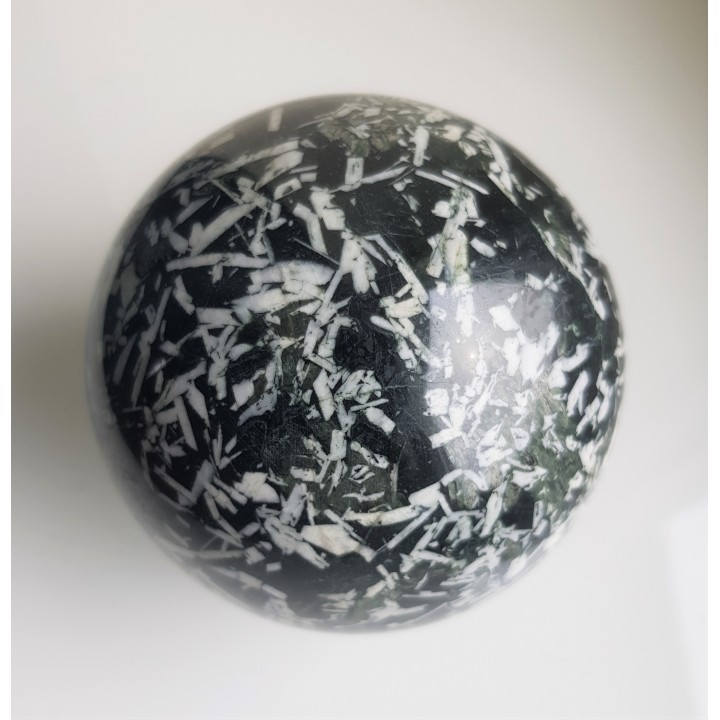 Kula z ozdobnego gabra z Nowej Rudy