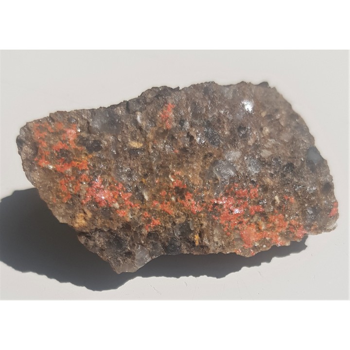 Realgar z kamieniołomu Rabe k. Baligrodu