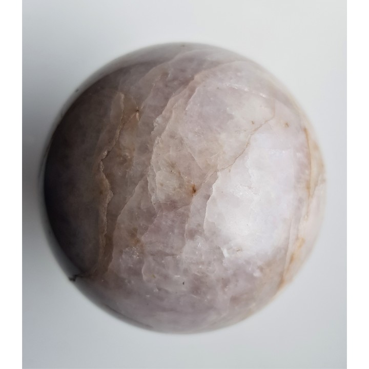 Kula polerowana z kwarcu różowego z Wielkiej Sowy (Góry Sowie)