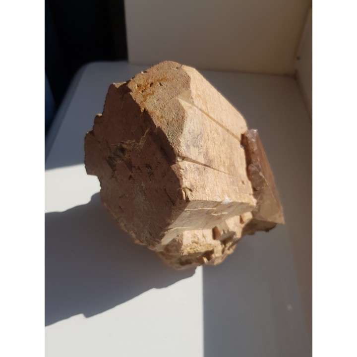 Wielki, idealnie wykształcony kryształ skalenia z kwarcem z okolic Jeleniej Góry