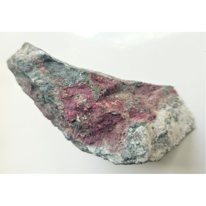 Erytryn z Ciechanowic k. Miedzianki w Sudetach