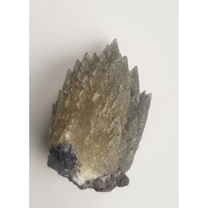 Unikatowe kryształy zielonego kalcytu z pirytem z Lubina