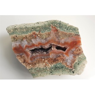 Agat żyłowy z Gozdna w zielonym porfirze