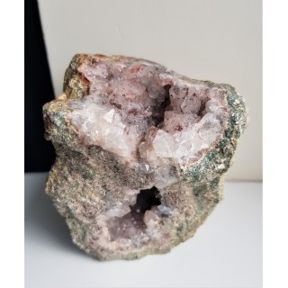 Geoda z kwarcem z Gozdna w Górach Kaczawskich