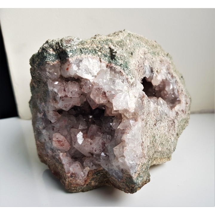 Geoda z kwarcem z Gozdna w Górach Kaczawskich