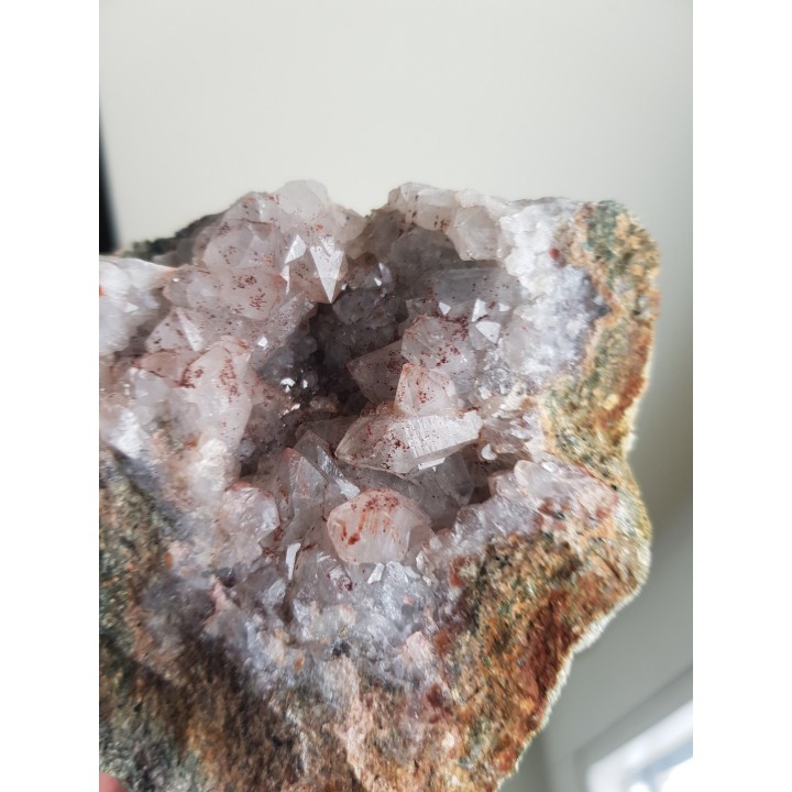 Geoda z kwarcem z Gozdna w Górach Kaczawskich