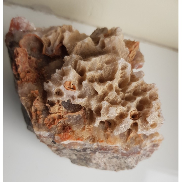 Geoda kwarcowa z pseudomorfozami z Gozdna