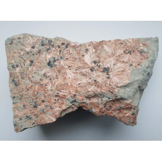 Kryształy pomarańczowego celestynu na piaskowcu z LGOM