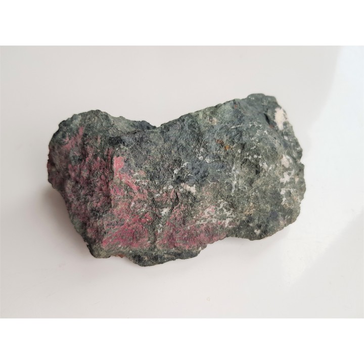 Erytryn i kottigit z Ciechanowic k. Miedzianki w Sudetach