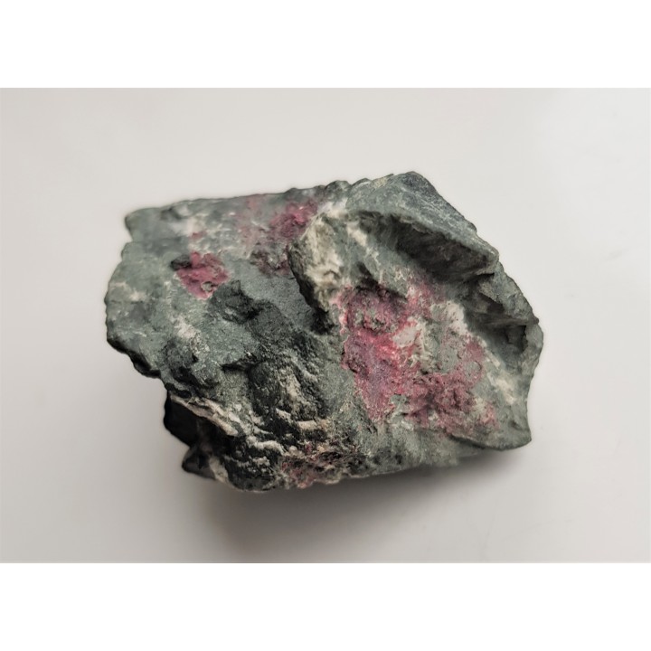 Erytryn i kottigit z Ciechanowic k. Miedzianki w Sudetach