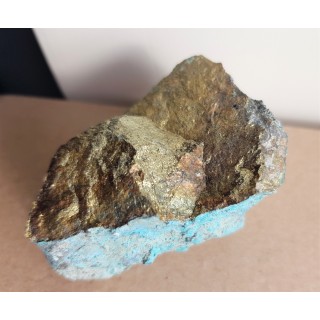 Bryłka masywnego chalkopirytu z Miedzianki k. Janowic Wlk.