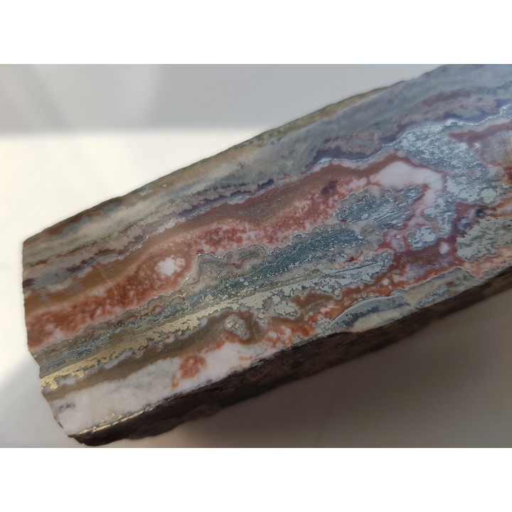 Agat żyłowy z Borówna obficie impregnowany pirytem