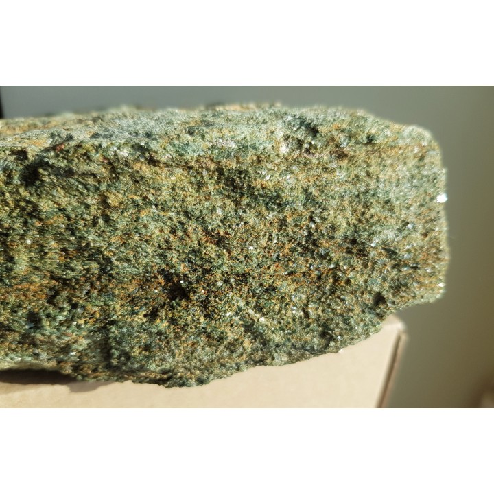 Omfacyt z Bielawy z bloku gnejsowego Gór Sowich