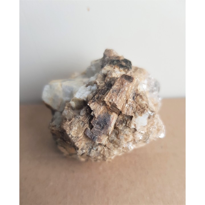 Andaluzyt z Zagórza Śląskiego