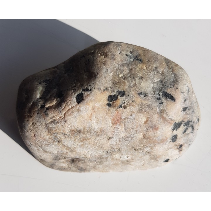 Strefa w gnejsach z turmalinem, eratyk Dźwirzyno