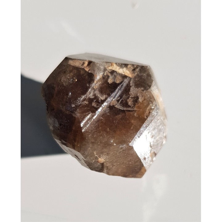 Wielki, idealnie wykształcony cyrkon z Uralu