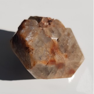 Wielki, idealnie wykształcony cyrkon z Uralu