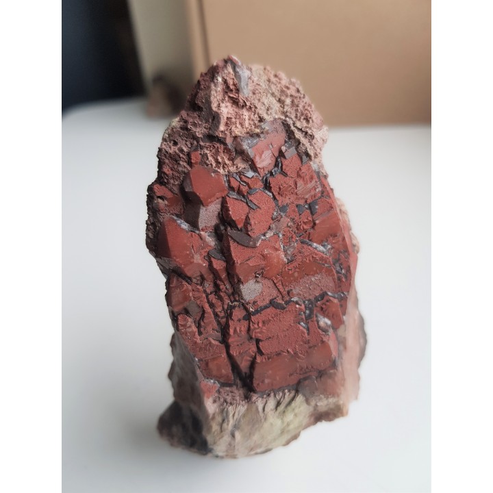 Kwarc żelazisty z pegmatytu w Rudawach Janowickich