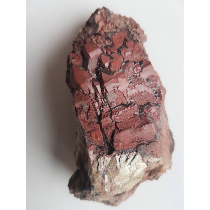 Kwarc żelazisty z pegmatytu w Rudawach Janowickich