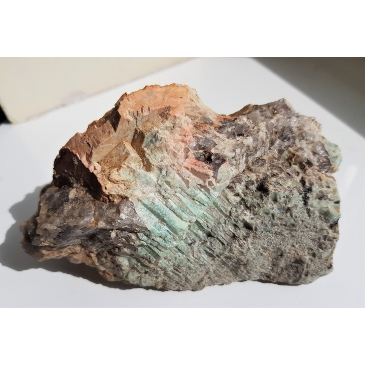 Pegmatyt z wyrazistym amazonitem z Bukowca k. J. Góry