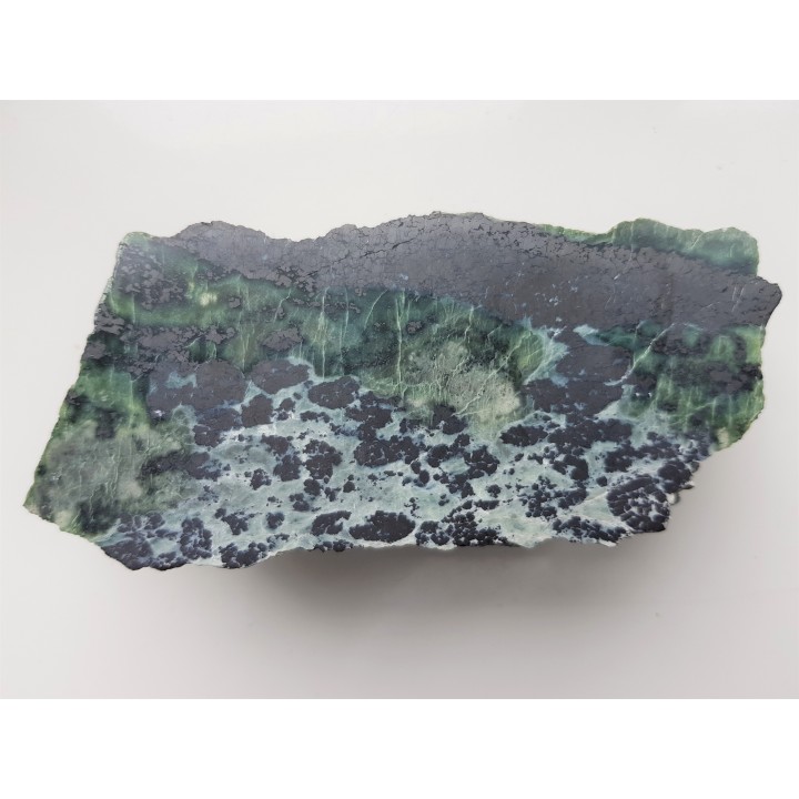 Chromit i magnetyt w serpentynie z Tąpadeł k. Sobótki