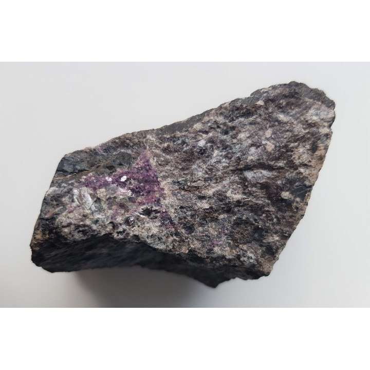 Amesyt chromowy z Tąpadeł k. Sobótki