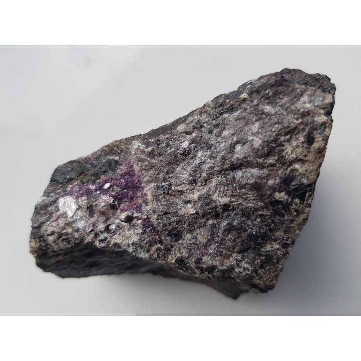 Amesyt chromowy z Tąpadeł k. Sobótki