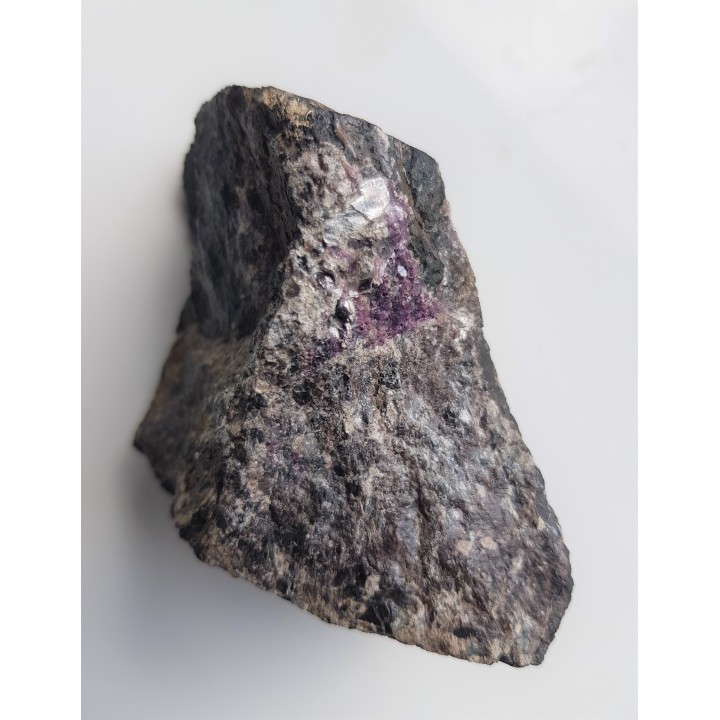 Amesyt chromowy z Tąpadeł k. Sobótki