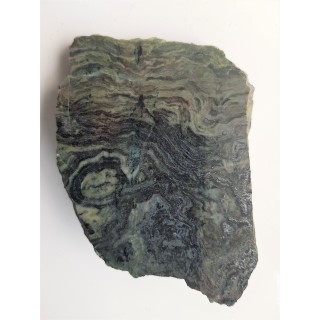 Zafałdowany, okruszcowany skarn ze Złotego Stoku