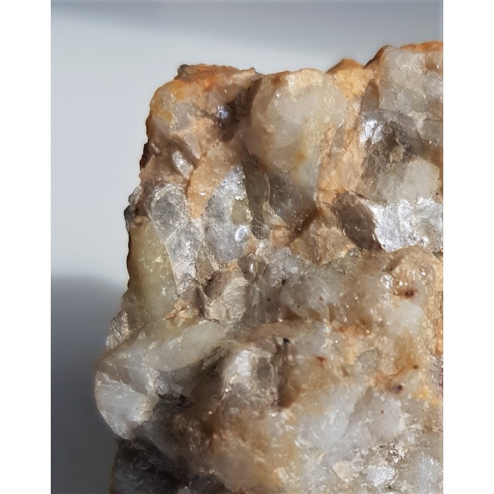 Kryształ berylu w pegmatycie desylifikowanym z Wir k. Sobótki