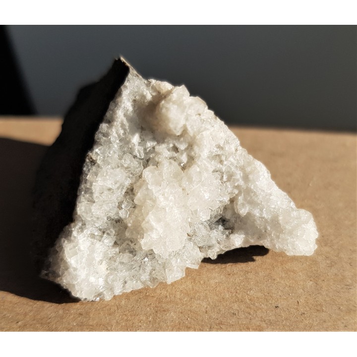 Druza idealnie wykształconych chabazytów z Męcinki k. Jawora