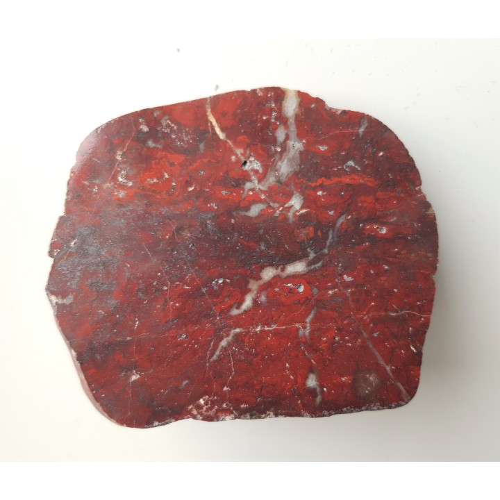 Jaspis ze Starych Bogaczowic w odcieniach czerwieni