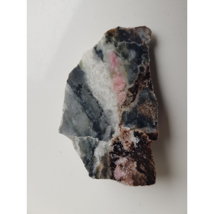 Ozdobny skarn magnezowy z Łażan k. Żarowa